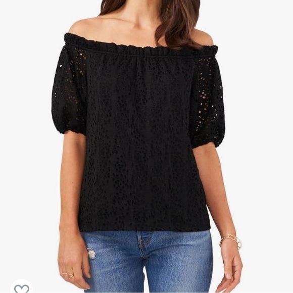 Vince Camuto Women's Lace Off The Shoulder Top Black - Picture 1 of 8